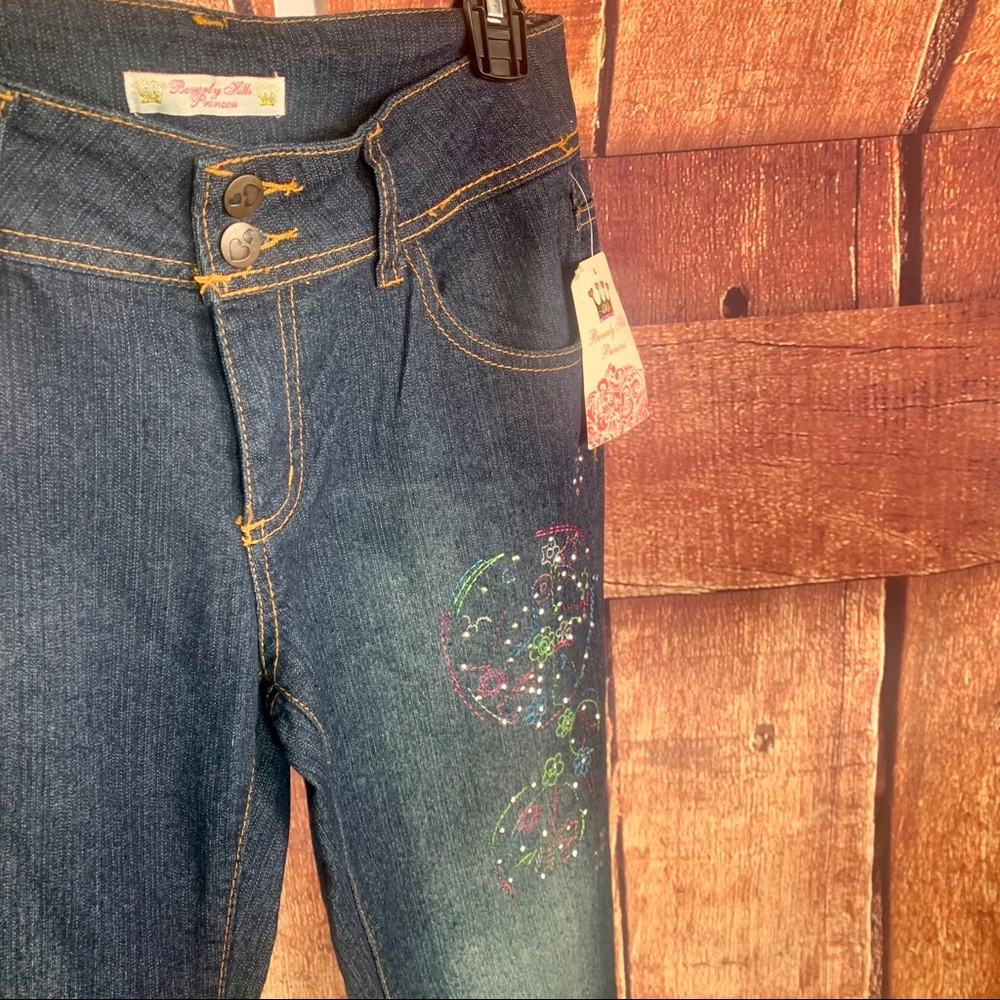 BEVERLY HILLS PRINCESS Jeans, Embroidered & Studs - Picture 8 of 10